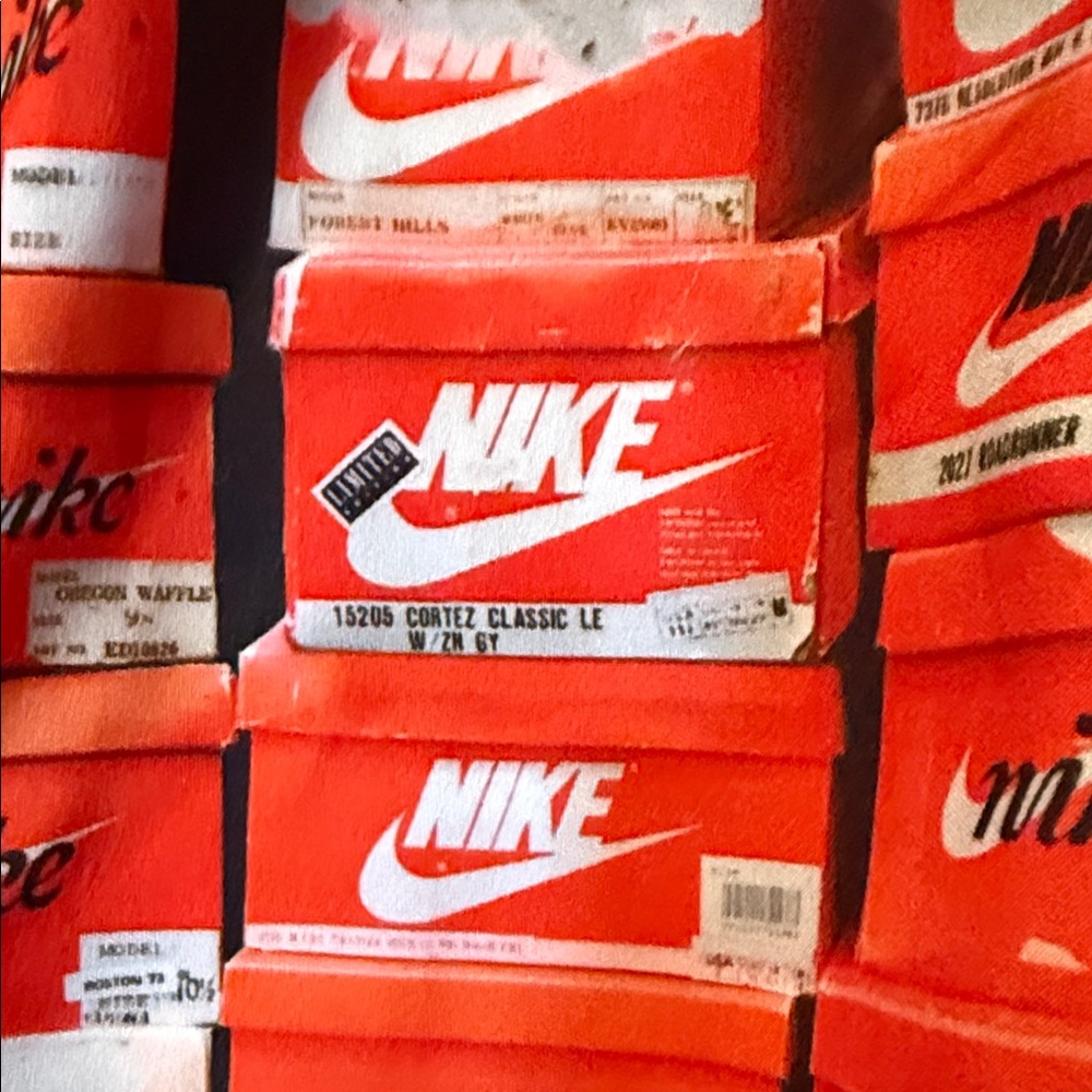 Nike Red and Black Box Pattern Shorts Size Large Boys Adorable!! NWT. Rare - Picture 3 of 4